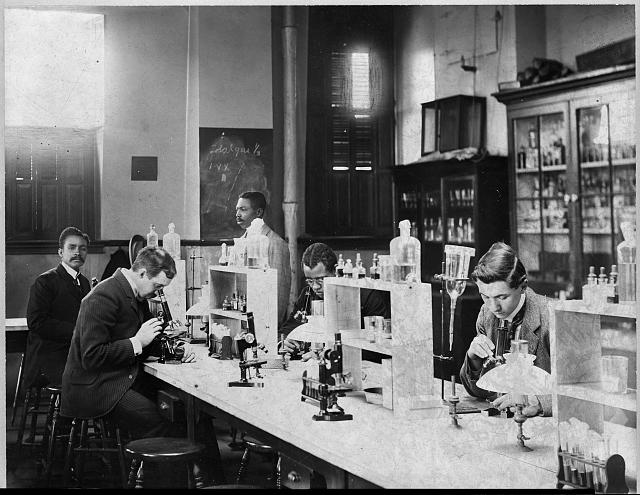 Howard Univ., Washington, D.C., ca. 1900 - class in bacteriology laboratory: African American Photographs Assembled for 1900 Paris Exposition, Prints &amp; Photographs Division, Library of Congress, LC-USZ62-40472.